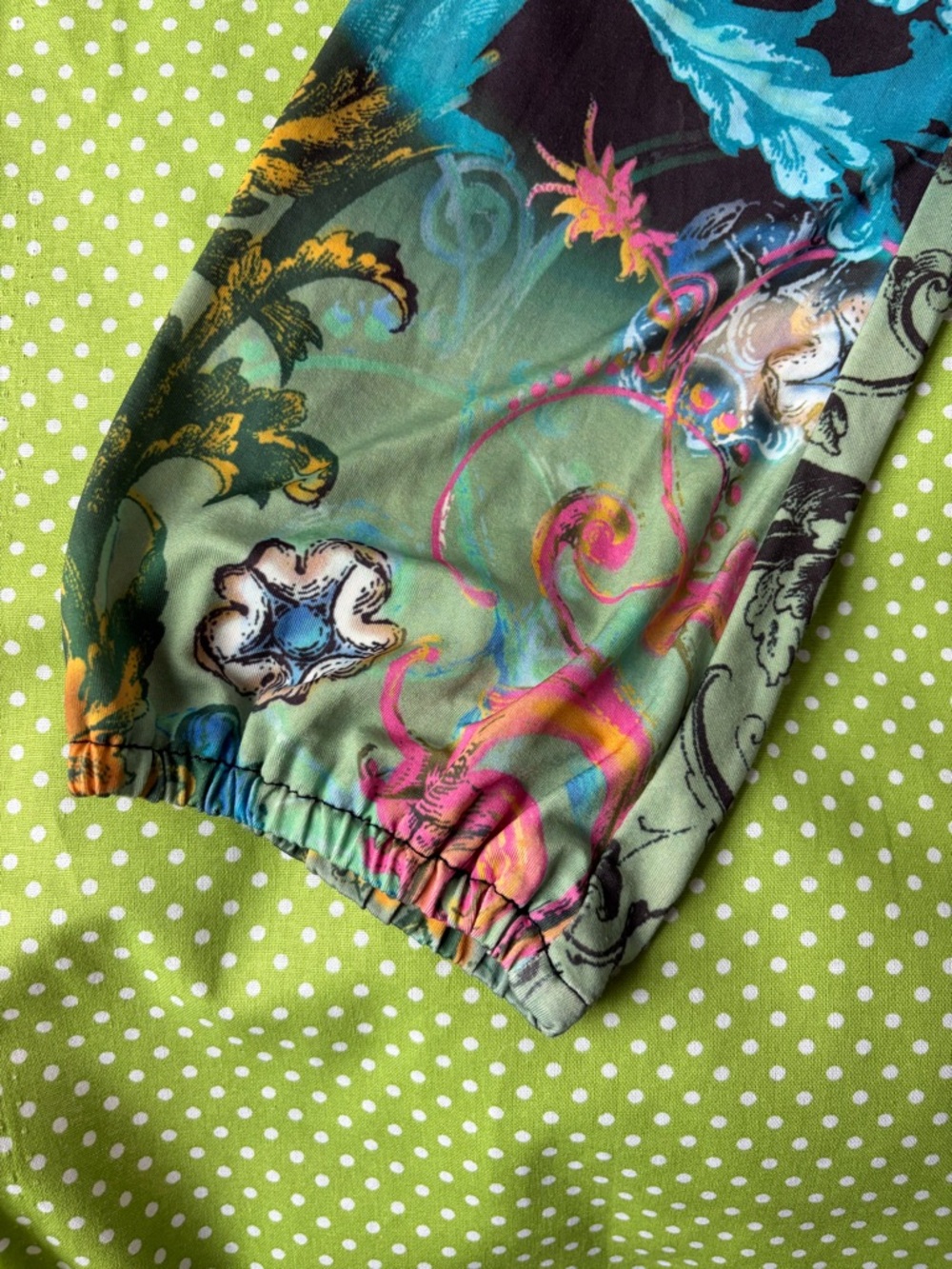 Alfani Long-Sleeve V-Neck Top in Teal, Turquoise, Pink and Gold Baroque Print - Picture 3 of 7